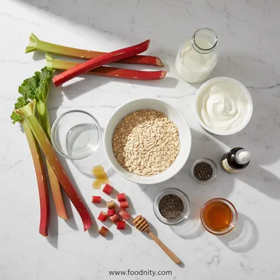 Creamy Rhubarb Overnight Oats - cooking process