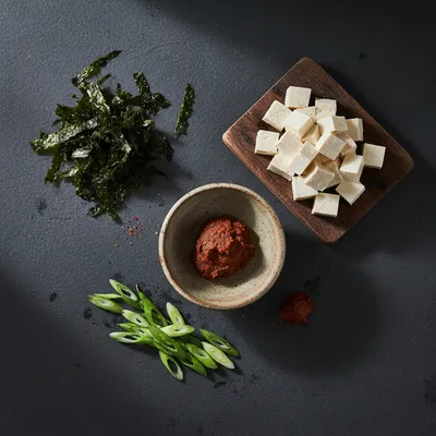 10 Minute Miso Soup for a Quick Healthy Meal - ingredients preparation